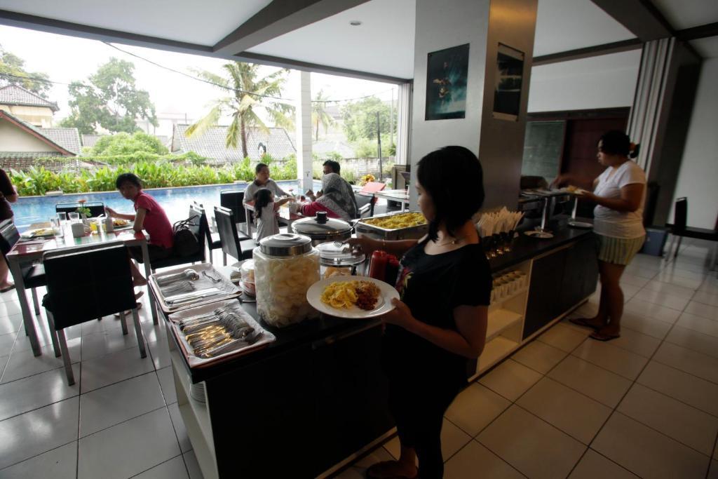 The Harmony Legian Hotel Kuta Lombok Exteriör bild