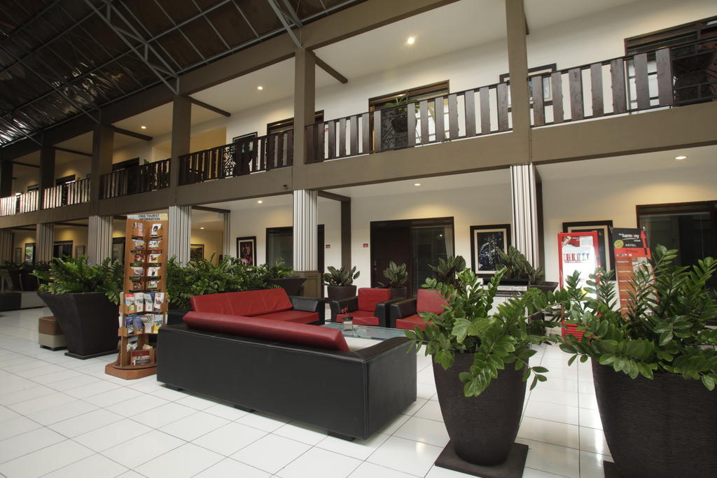 The Harmony Legian Hotel Kuta Lombok Exteriör bild