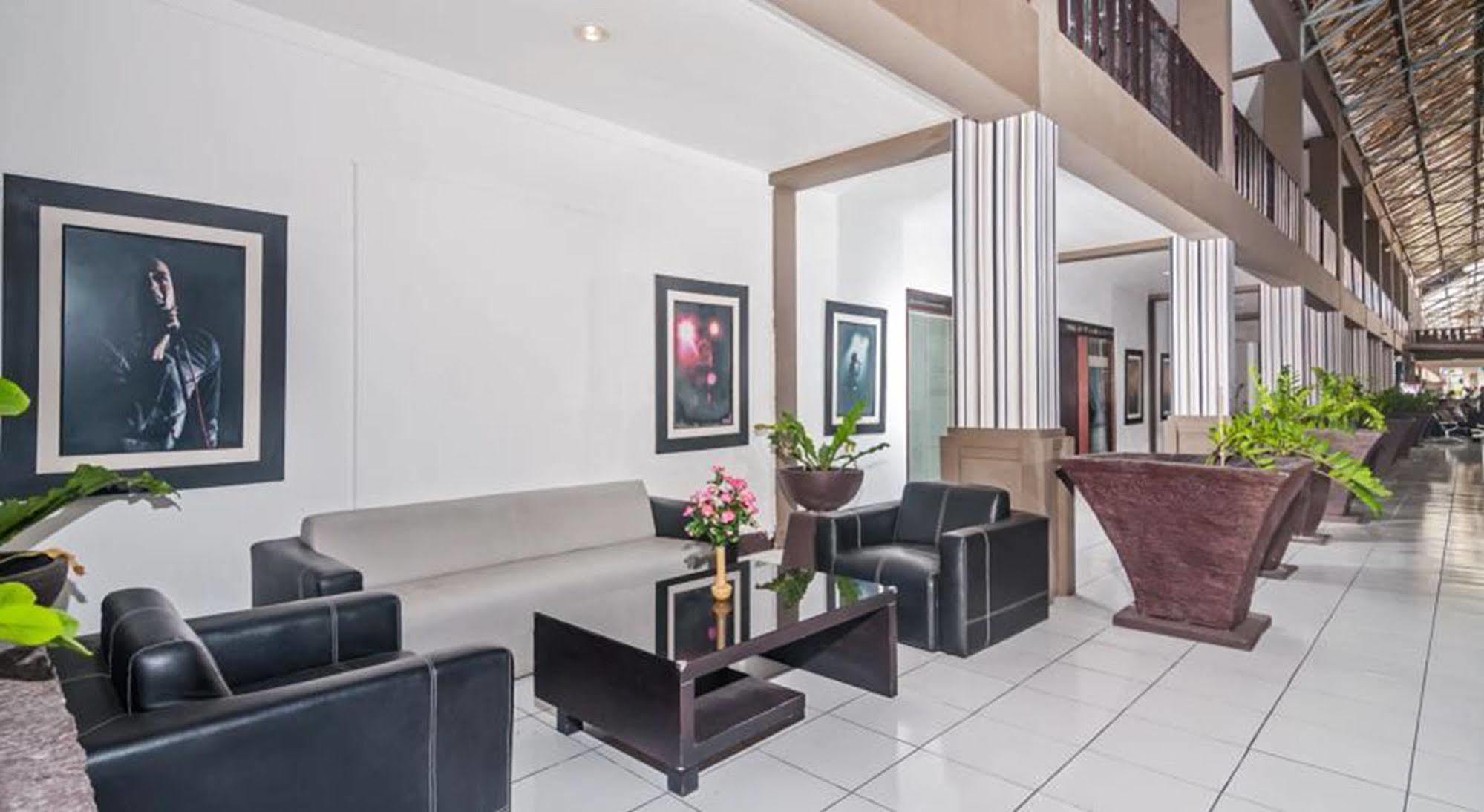 The Harmony Legian Hotel Kuta Lombok Exteriör bild
